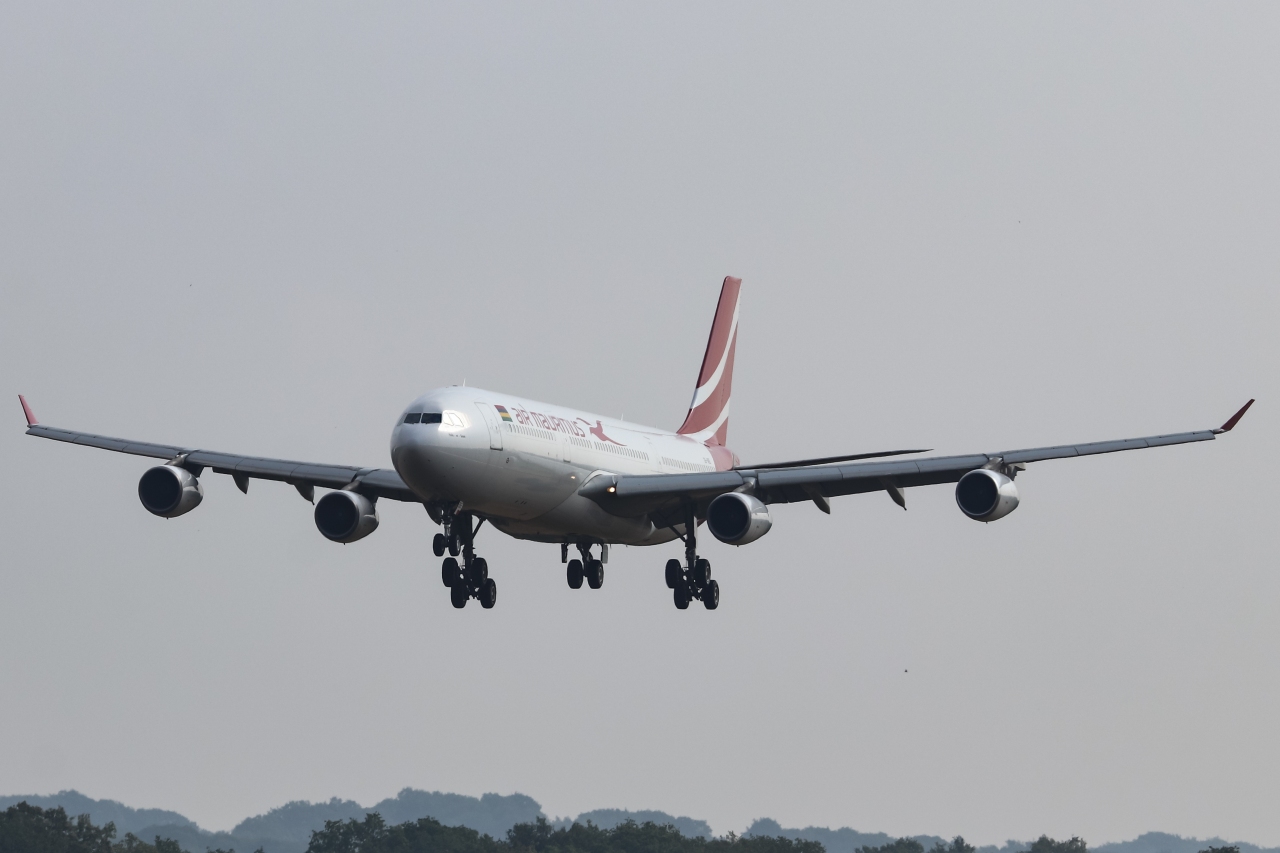 laatste Air Mauritius A340 geland.