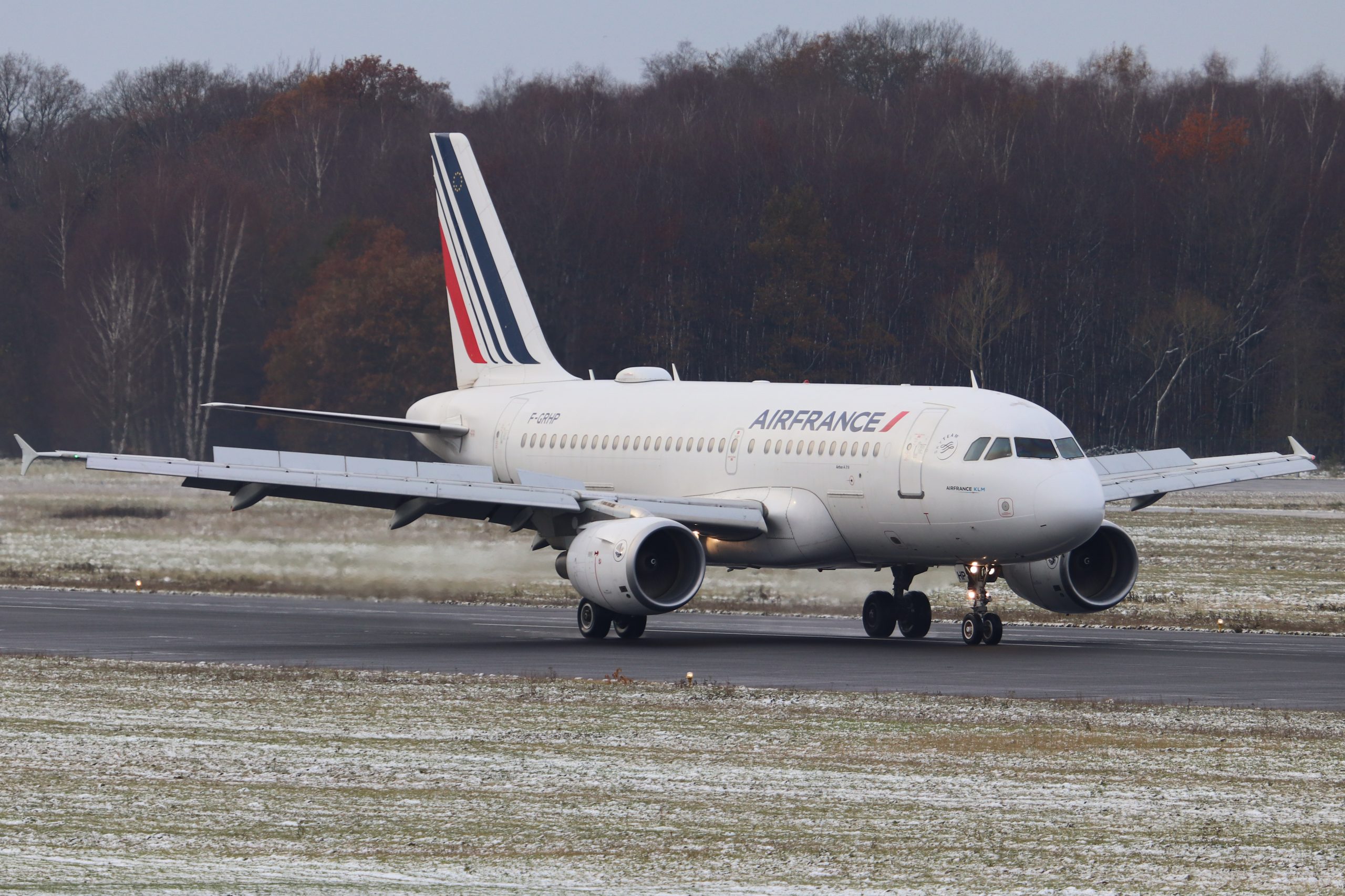 AELS neemt opnieuw Air France Airbus in ontvangst | Foto’s