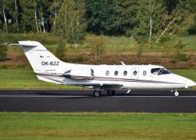 OK-BZZ--Beech 400A--JetBee---©Edwin Eilander
