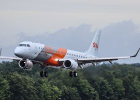 P4-KCI--E190--Sky High Air Services---©T.Volmer