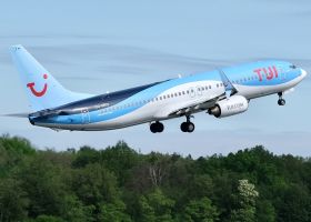 OO-SRO-- B737-86N--TUI Airlines---©M.Eenkhoorn